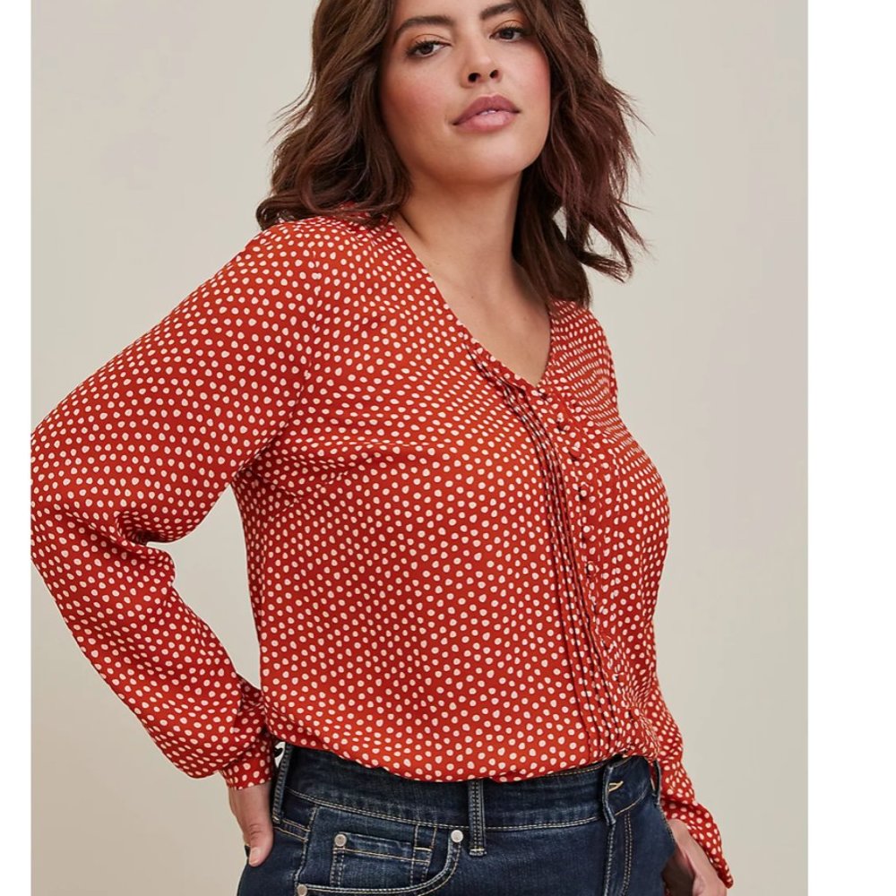 GEORGETTE PINTUCK BUTTON-FRONT BLOUSE